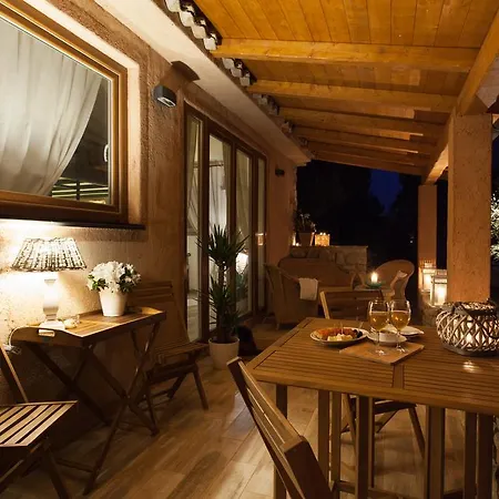 La Villetta - First Class Location With Big Private Pool Krk Town