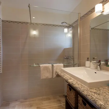 Apartment La Villetta - First Class Location With Big Private Pool Krk Town